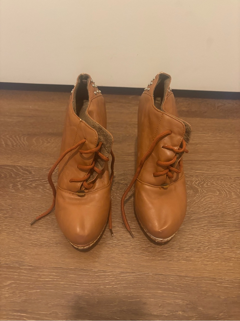 Women’s Tan Lace-Up Ankle Boots